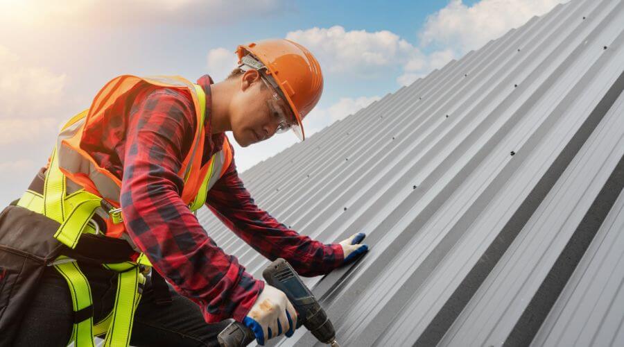 Owens Corning roofing contractor in Meade, KS